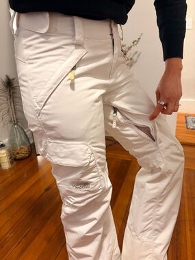 The North Face women’s Off-White ski pants